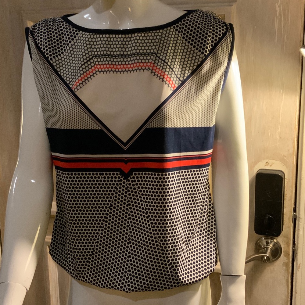Max Studio Black and White Geometric Blouse